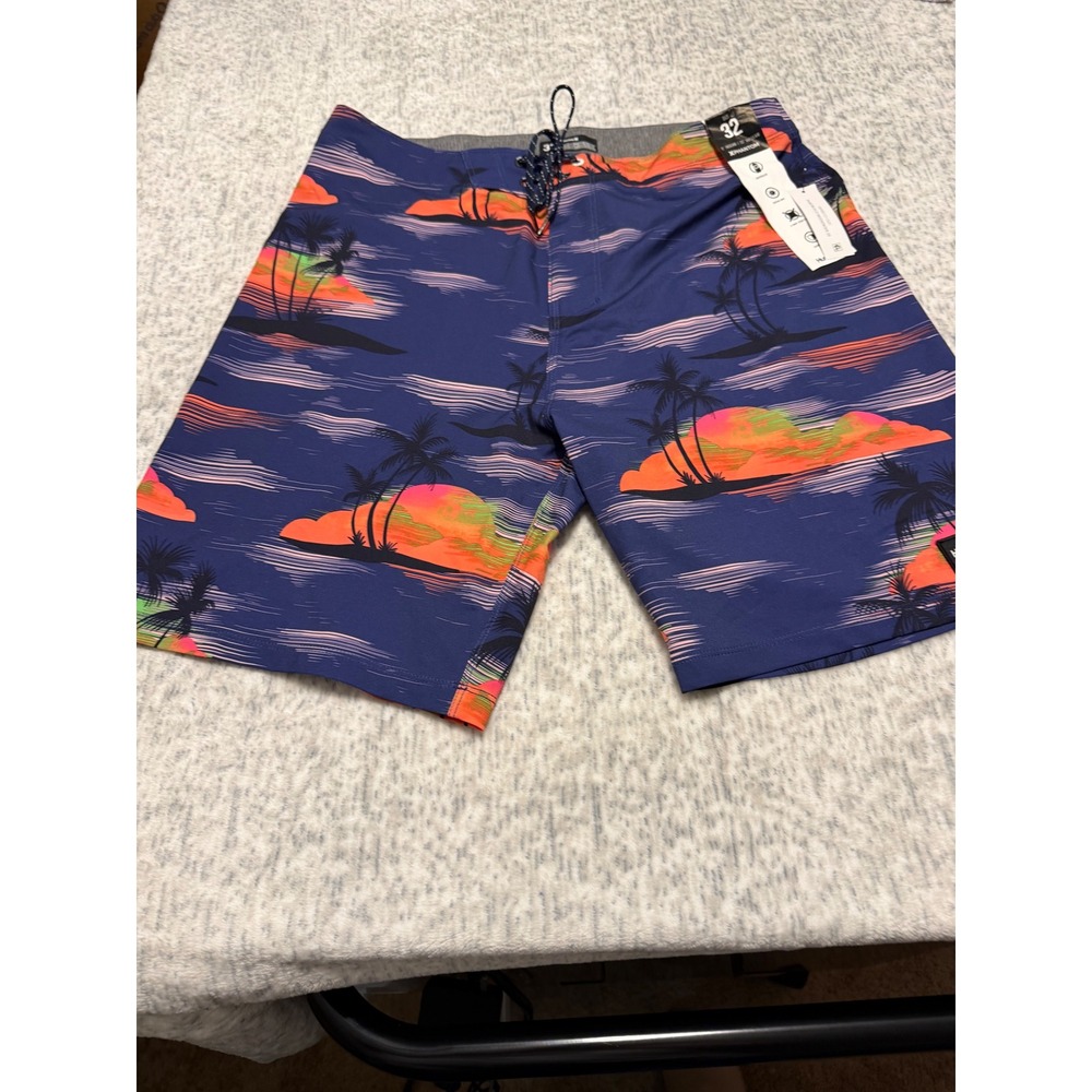 Hurley Phantom Board Shorts Men's Size 32 Swim Trunks Tropical Palm Print NWT